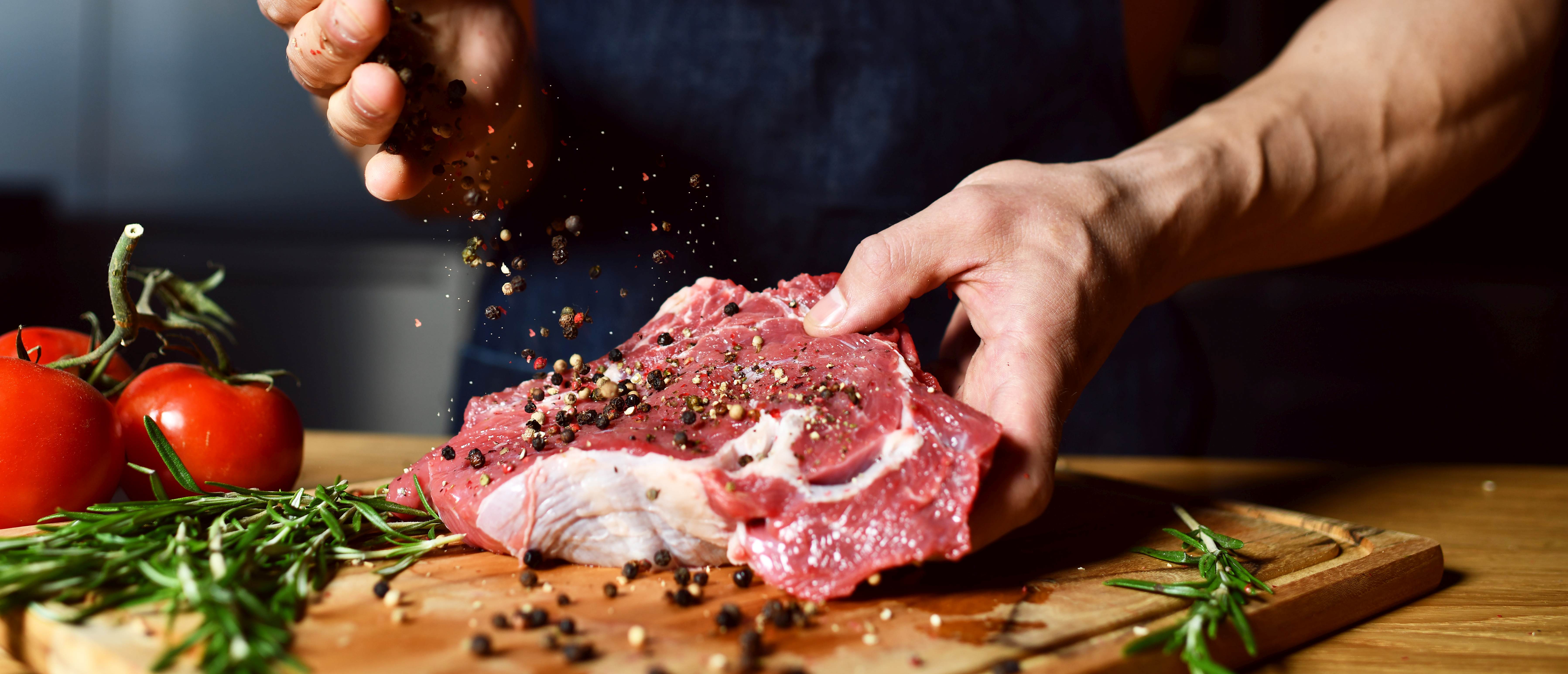 Prečo jesť mäso? Prinášame 5 dôvodov, prečo má konzumácia mäsa zmysel.
